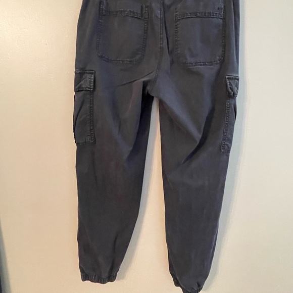 American Eagle Outfitters Women’s Comfy Cargo Pants - Charcoal - Picture 2 of 5